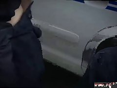 Police lady is sucking a black guy's hard dick and expecting something nice in return