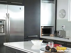 Naughty sex bomb, Emma Hix is eagerly waiting to get fresh cum, with her mouth wide open